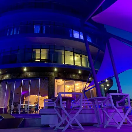 Star Light White Tower * Mamaia